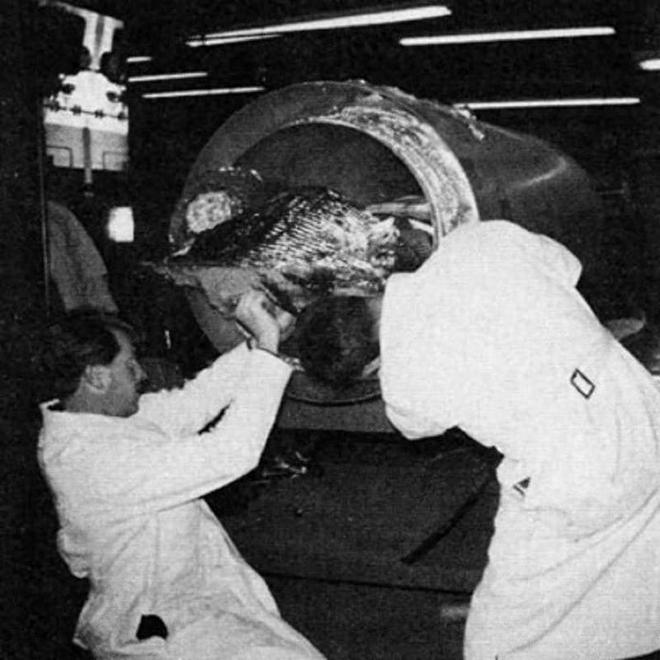 美国一富豪被冷冻50年原定2017年苏醒解冻时工作人员紧急叫停(图1)