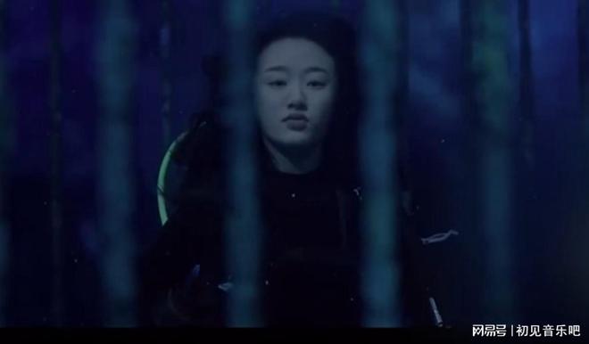 内娱人鱼公主的工伤报告：当沉浸式演技遇上深海PTSD(图2)