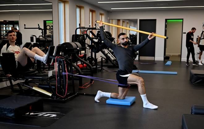 TA解析萨拉赫如何在30岁后仍保持巅峰状态：自律与营养的秘密(图2)