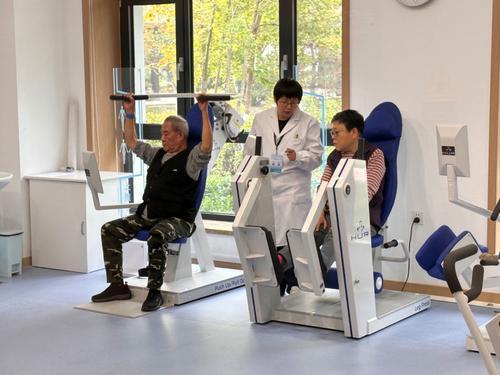 金融助力乐享桑榆广发银行养老金融主题新闻调研活动在粤举办(图1)