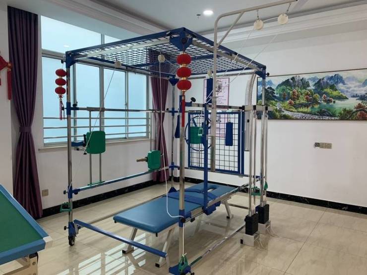 上海知名养老院有哪些？上海宝山区保龙养老院一个月多少钱房间设施配置、医疗合作、护理康复项目2025最新介绍(图1)