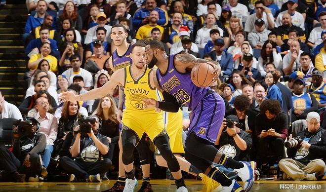 41岁詹姆斯再破天花板这一次他让和库里整个体坛沉默了(图19)