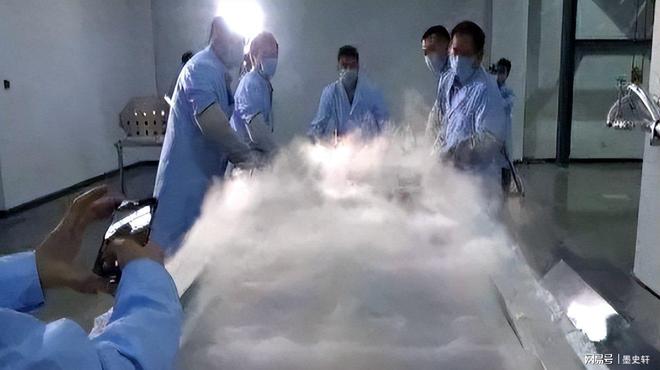 从冷冻中唤醒50年前的人：原定2017年苏醒解冻时紧急叫停(图8)