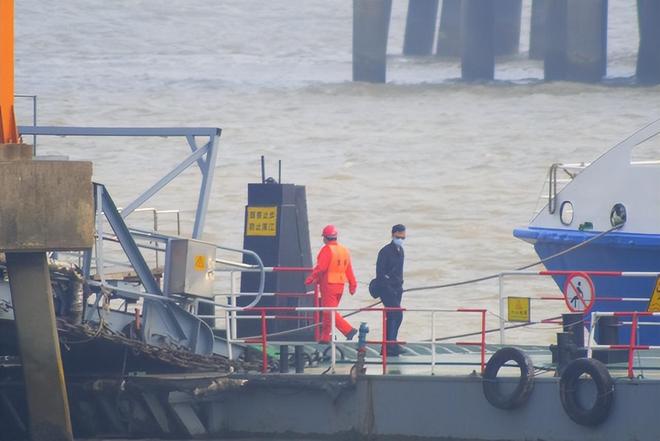 大连一夜扣押259艘渔船！北斗被拆、暗舱藏人安全黑洞有多大？(图3)