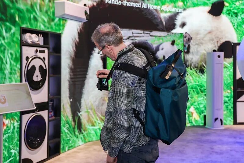 CES2026丨“AI科技+东方智慧”融合创新长虹AI家电闪耀“科技春晚”(图3)