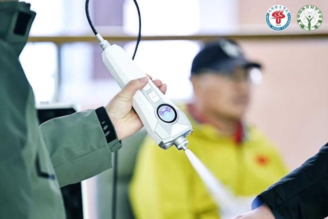 THERALIGHT 赛诺莱特发布全身冷疗舱(图2)